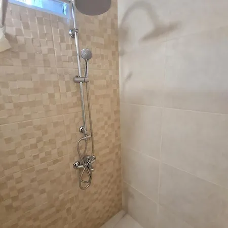 Ειδικη Προσφορα Apartment Patras Exterior photo
